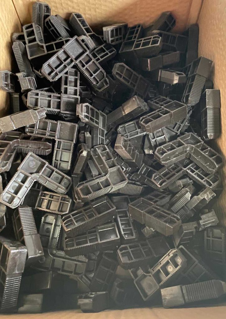 Colțar plasă color